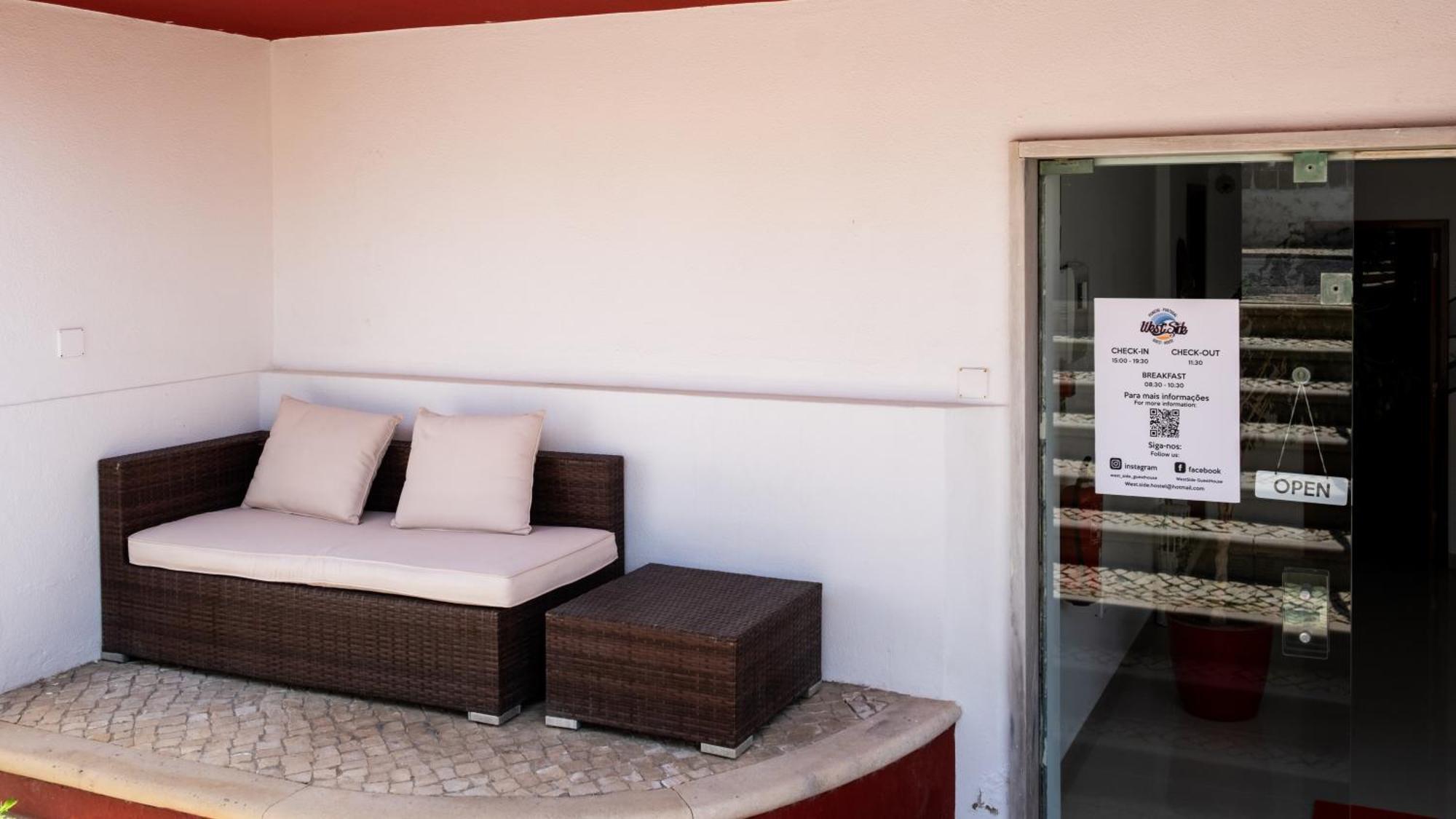 West Side Guesthouse Peniche Exterior photo