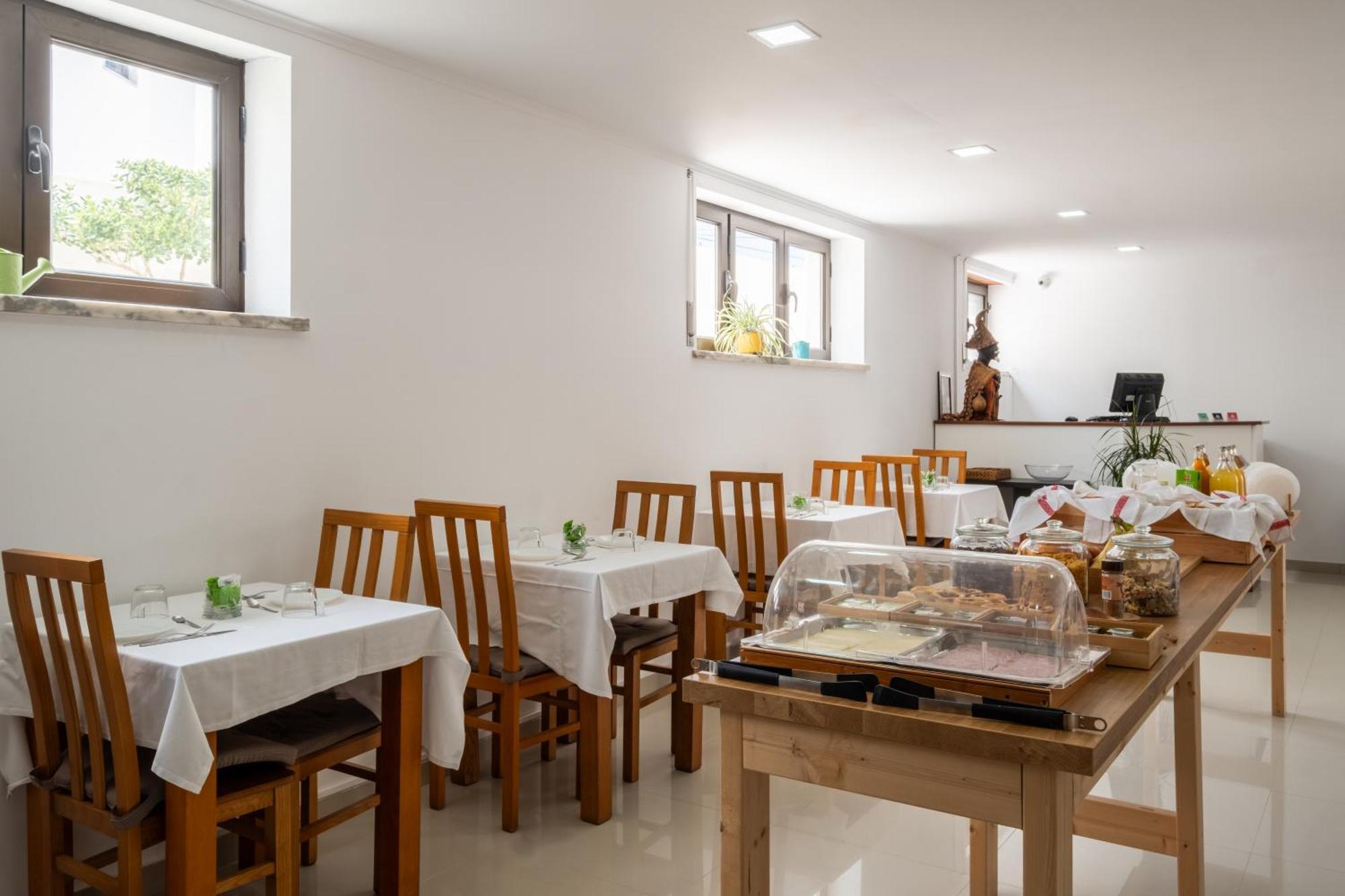 West Side Guesthouse Peniche Exterior photo