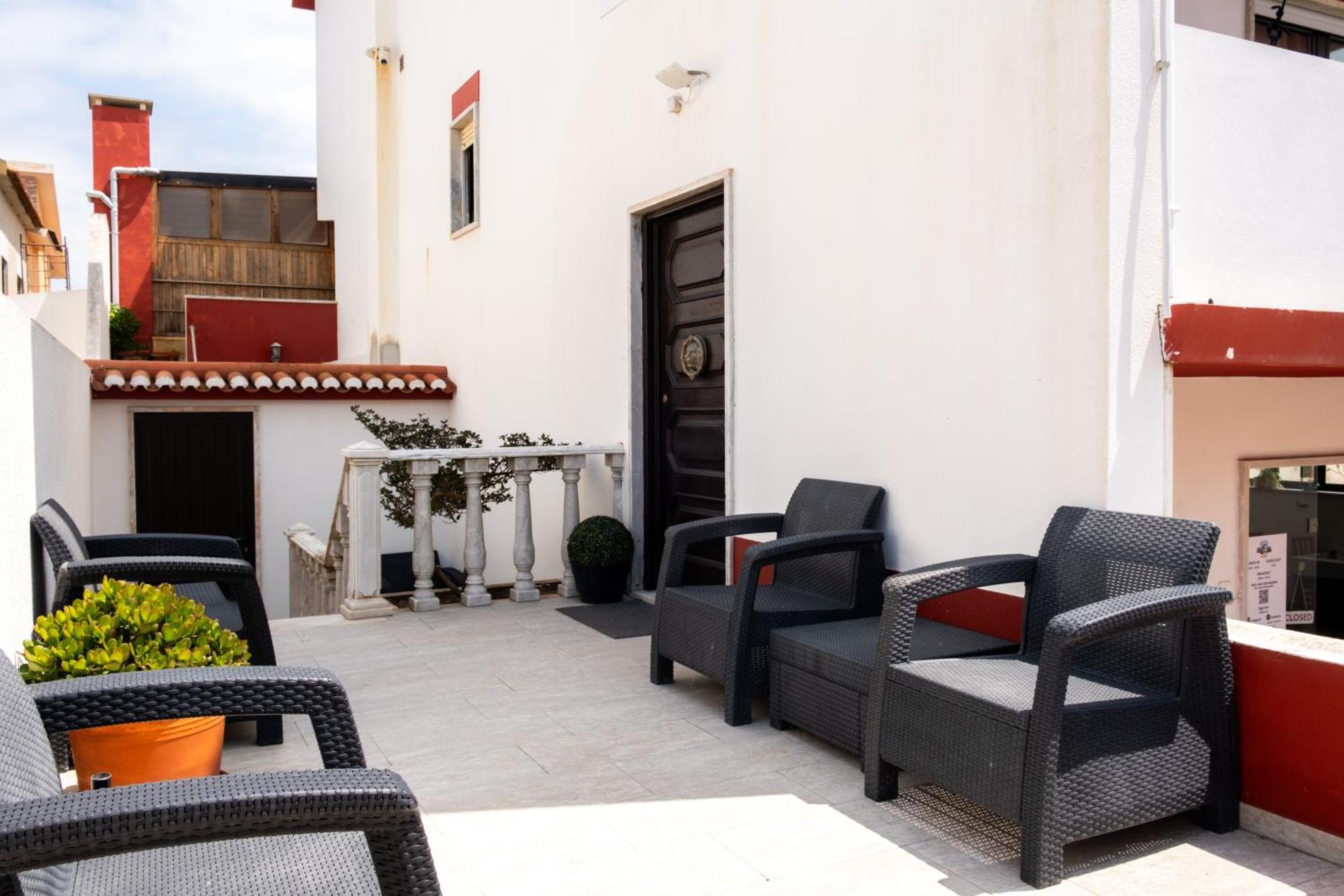 West Side Guesthouse Peniche Exterior photo