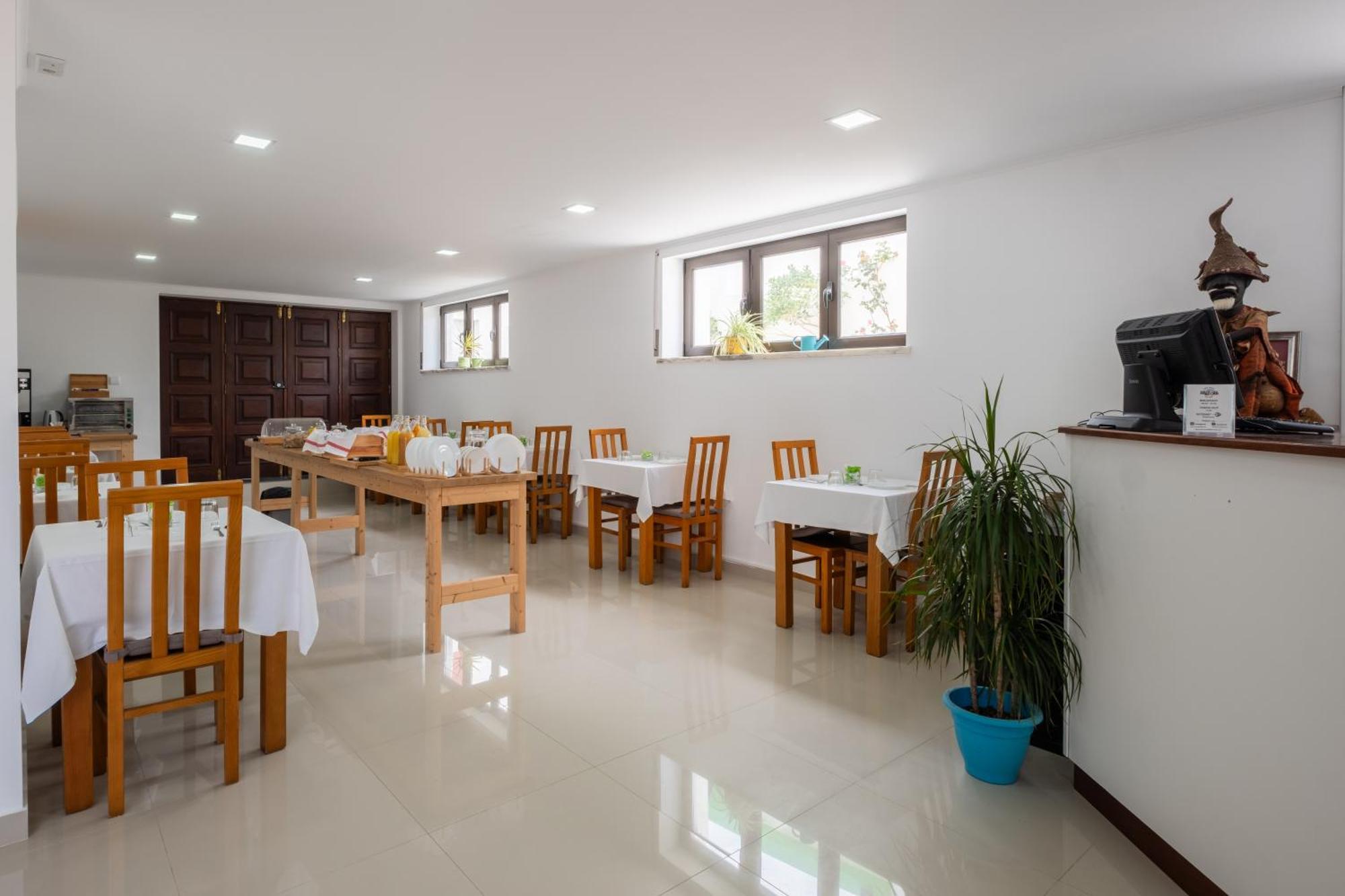 West Side Guesthouse Peniche Exterior photo