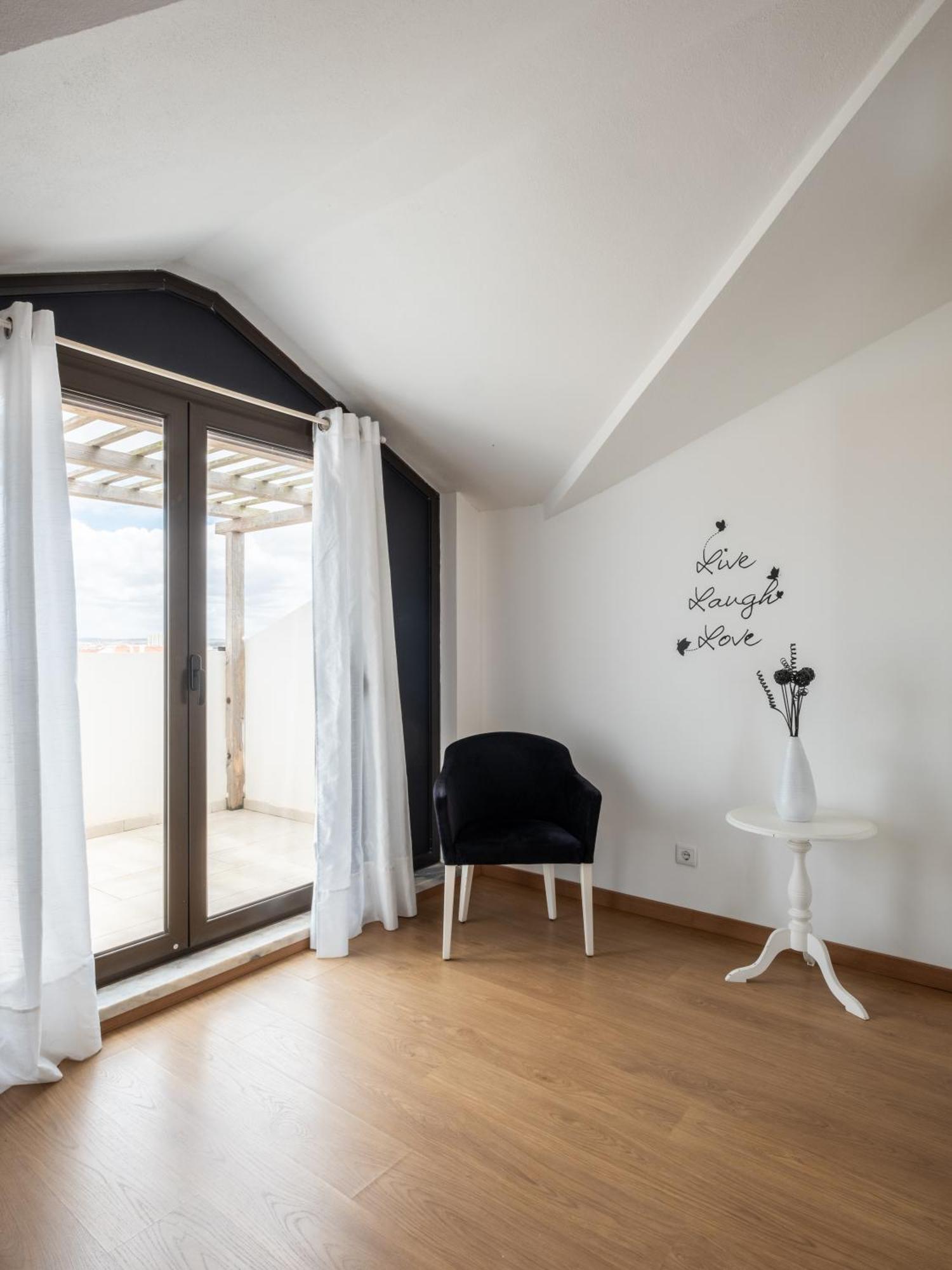 West Side Guesthouse Peniche Exterior photo