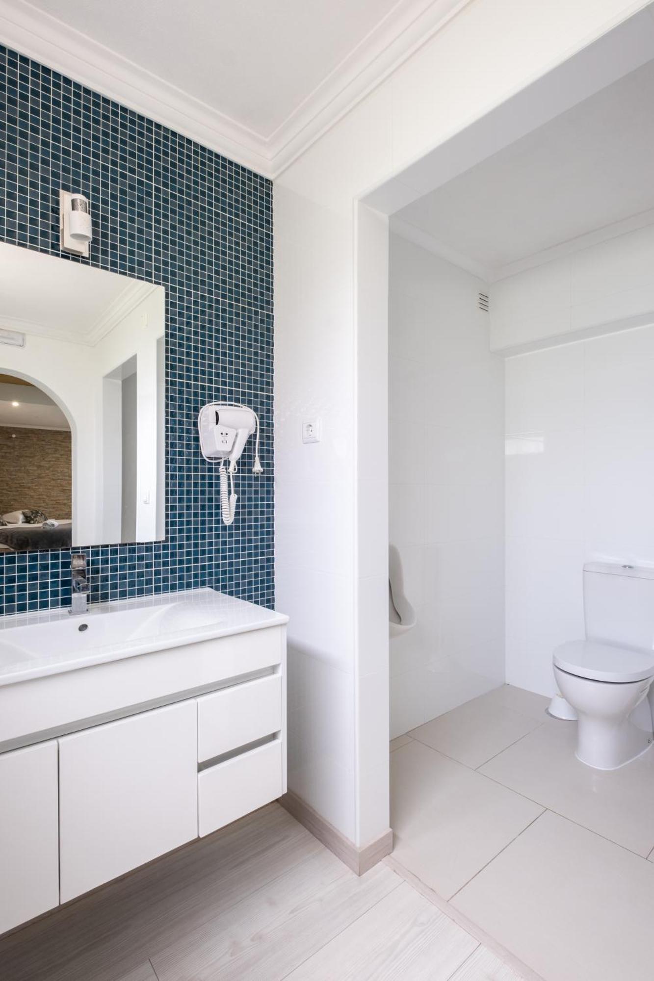 West Side Guesthouse Peniche Exterior photo