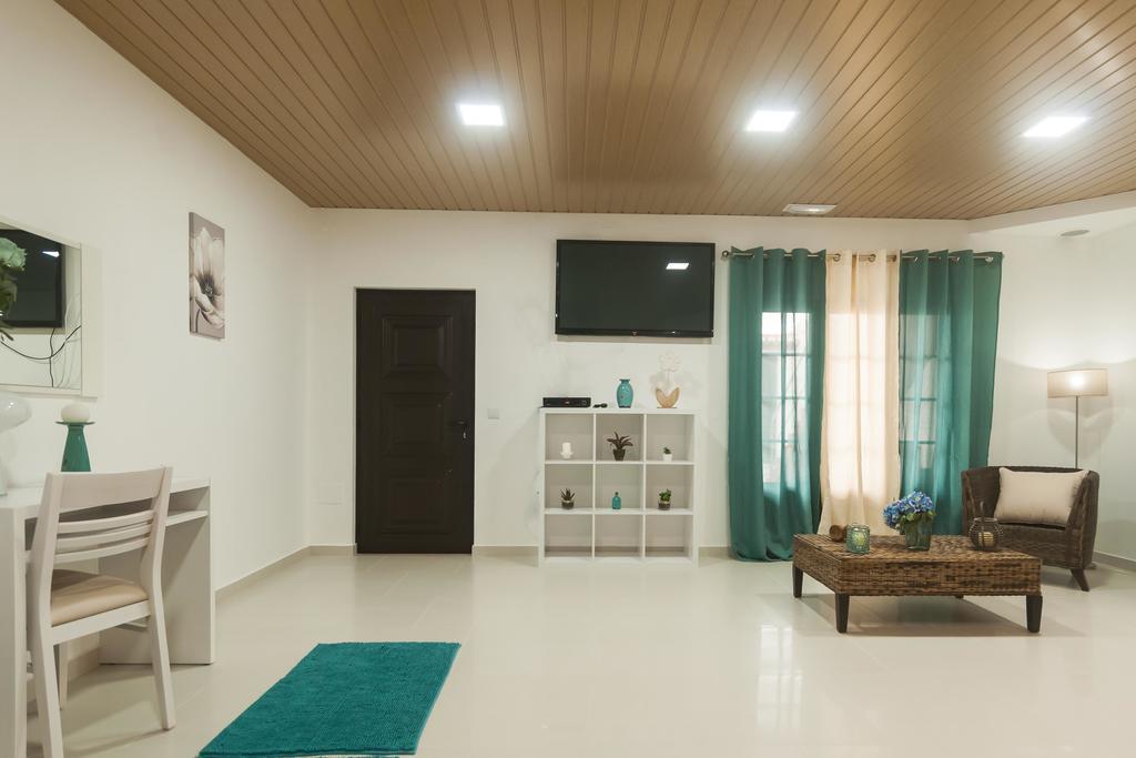 West Side Guesthouse Peniche Exterior photo